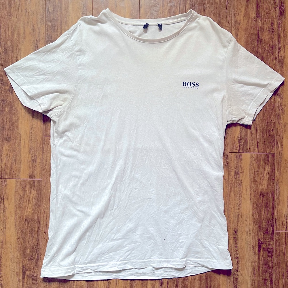 Boss men’s large t shirt - fitted